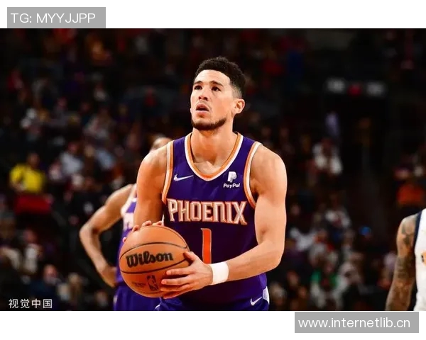 基德盛赞布克表现出色称其为当今篮球界顶尖球员之一 基德盛赞布克表现出色称其为当今篮球界顶尖球员之一