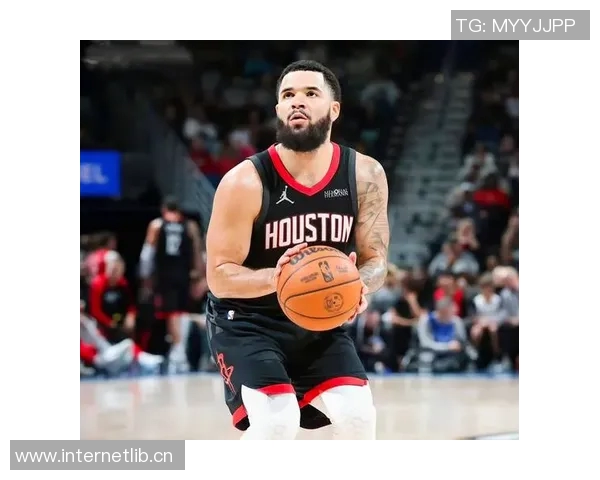 休斯敦铁锁显威力阿门主成功限制杰伦布朗投篮表现惨淡