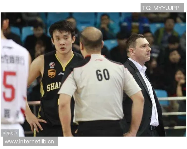 前国脚黄勇正式担任盐城队主教练开启新征程