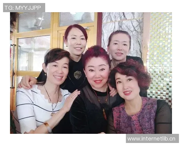 艾弗森回忆童年穿着风格独特自学成才的成长经历分享